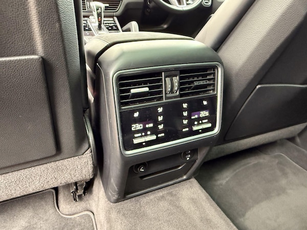 Used Porsche Cayenne 2020 for sale - 75448692: Photo 15