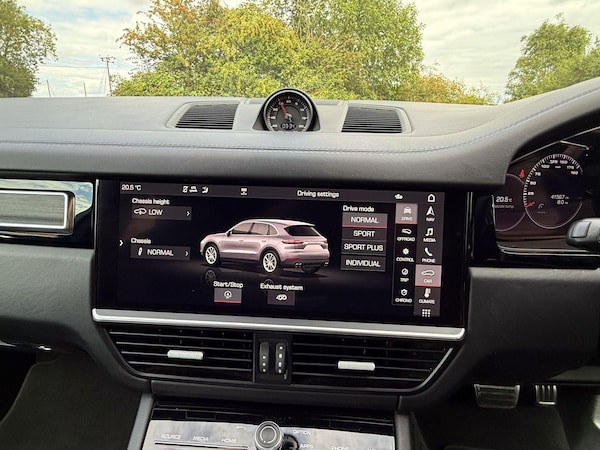 Used Porsche Cayenne 2020 for sale - 75448692: Photo 22