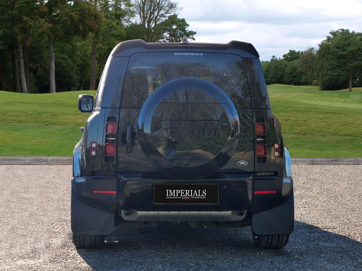 Used Land Rover Defender 2021 for sale - 76645592: Photo 11