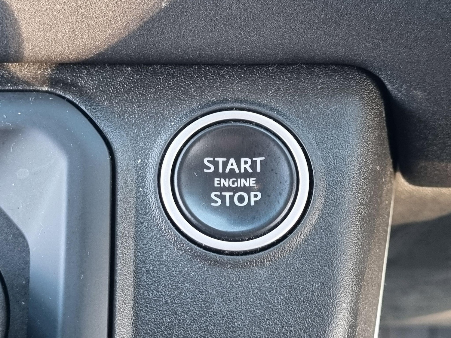 Used Land Rover Defender 2021 for sale - 76645592: Photo 22