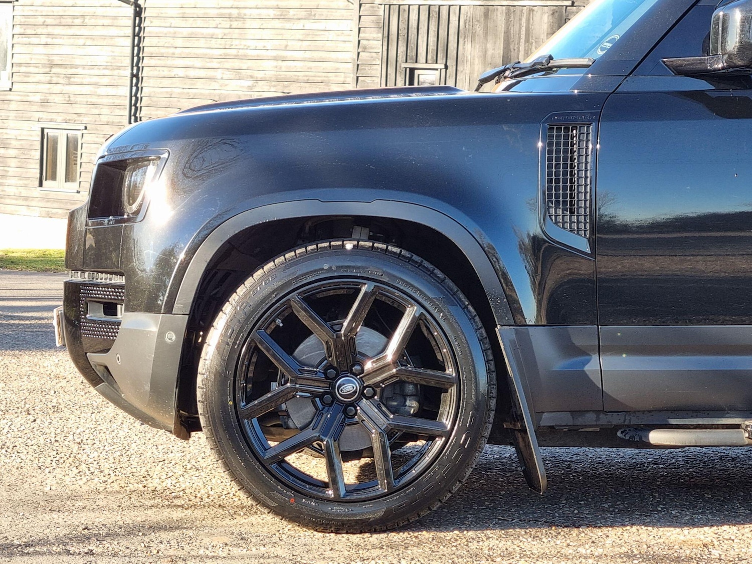 Used Land Rover Defender 2021 for sale - 76645592: Photo 5