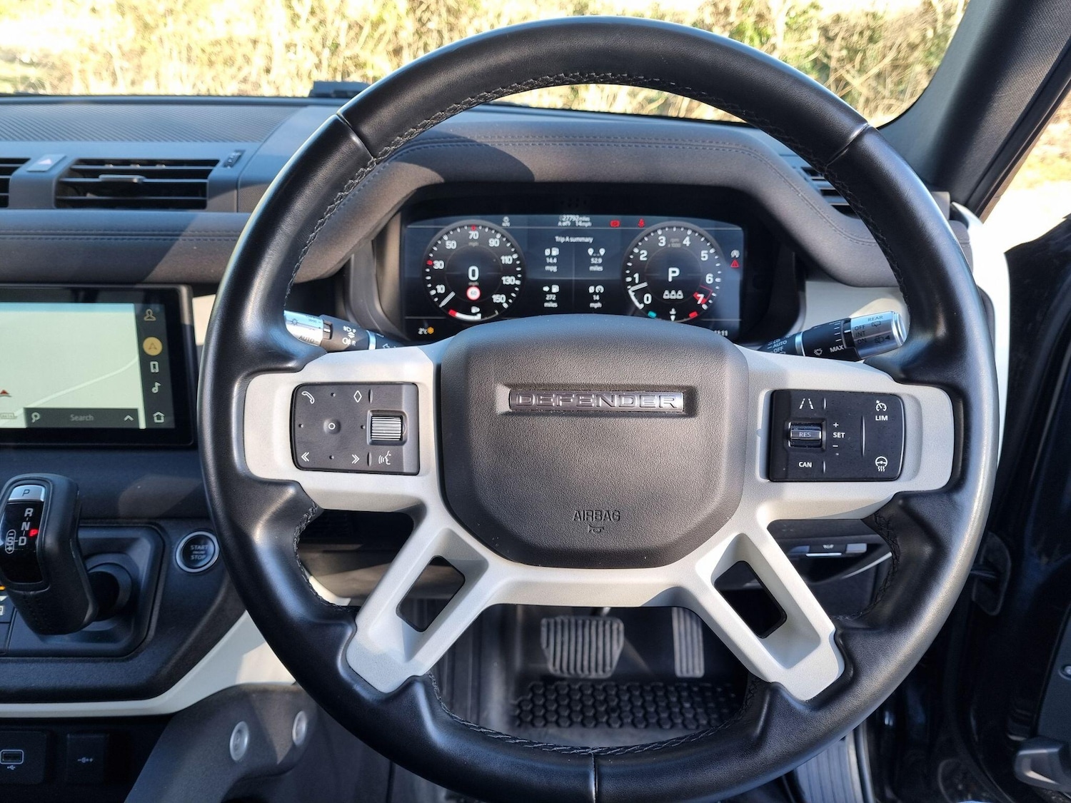 Used Land Rover Defender 2021 for sale - 76645592: Photo 7