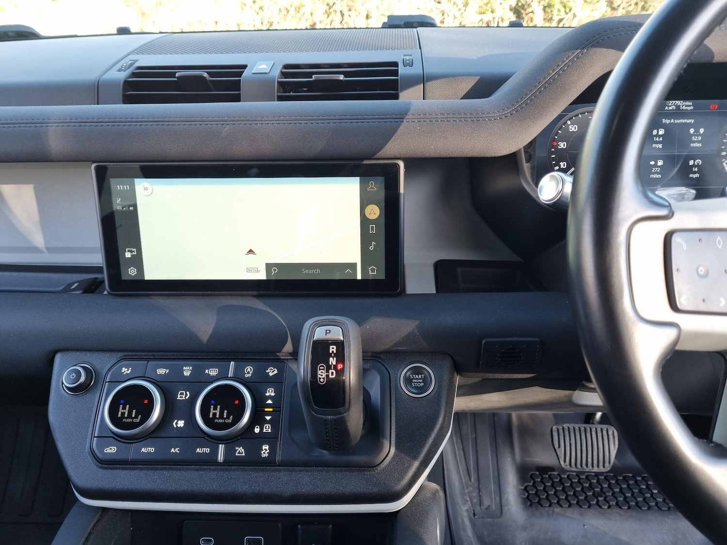 Used Land Rover Defender 2021 for sale - 76645592: Photo 8