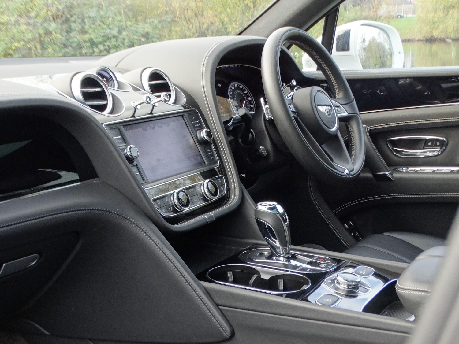 Used Bentley Bentayga 2018 for sale - 76613186: Photo 17