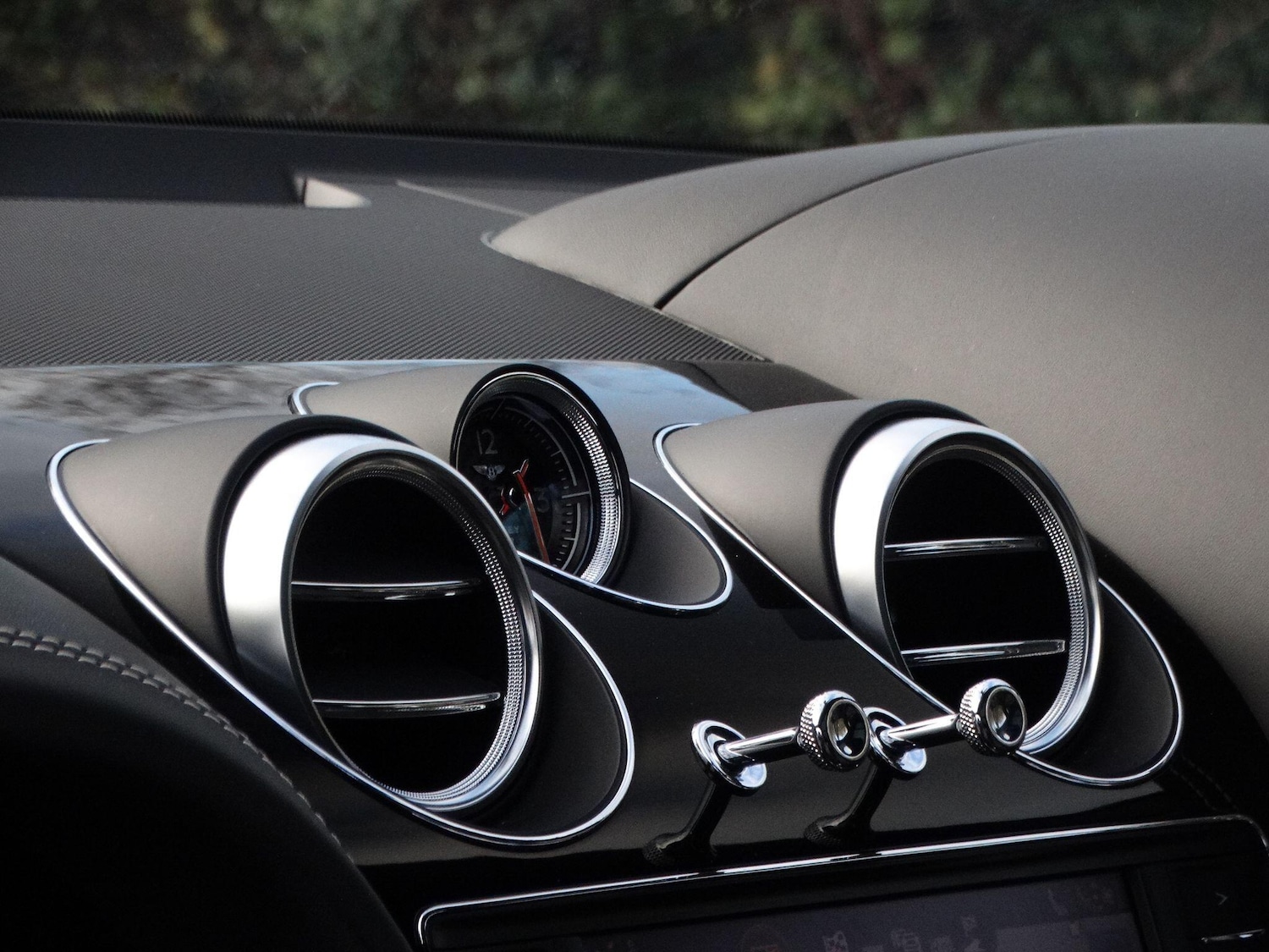 Used Bentley Bentayga 2018 for sale - 76613186: Photo 18