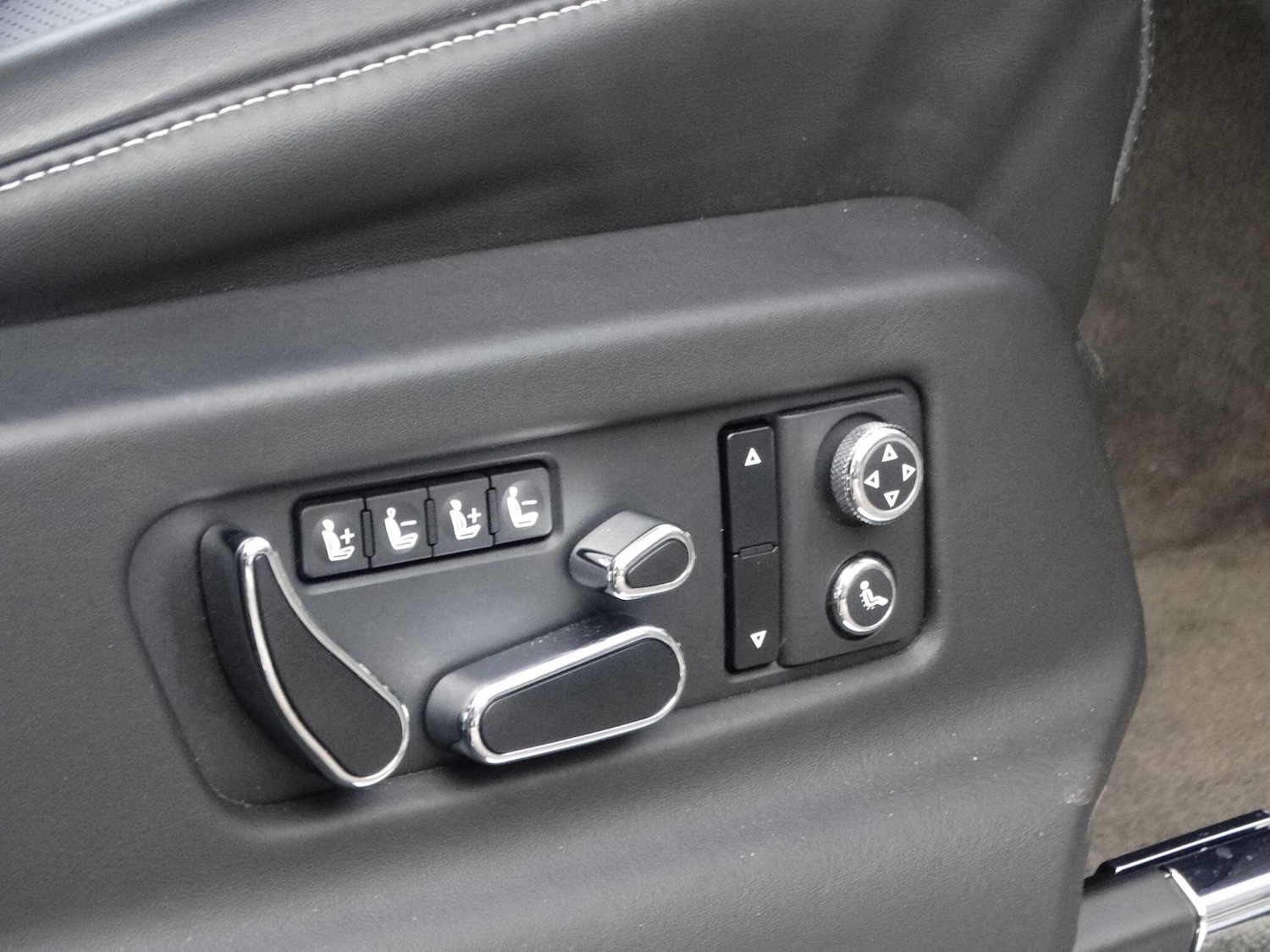 Used Bentley Bentayga 2018 for sale - 76613186: Photo 22