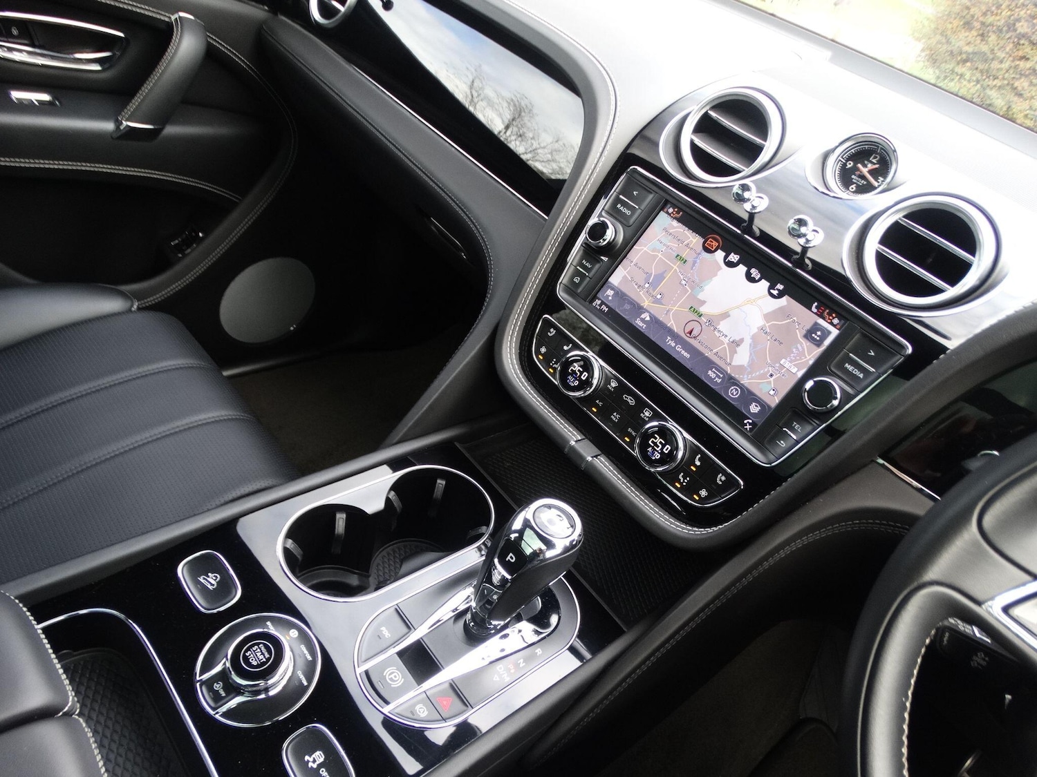 Used Bentley Bentayga 2018 for sale - 76613186: Photo 6