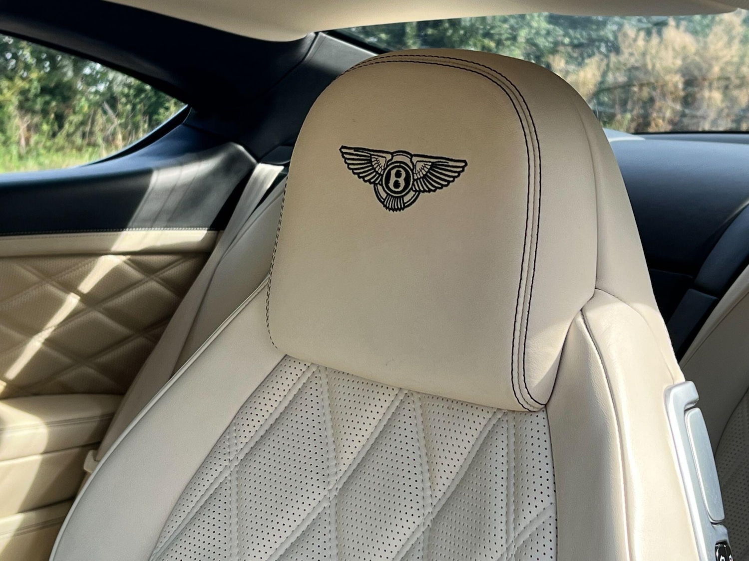 Used Bentley Continental 2014 for sale - 77993437: Photo 13