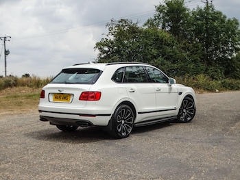 Used Bentley Bentayga 2020 for sale - 79315972: Photo