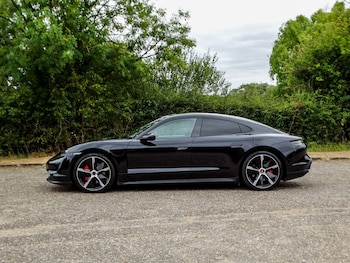 Used Porsche Taycan 2022 for sale - 79291579: Photo