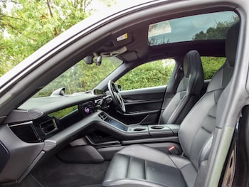 Used Porsche Taycan 2022 for sale - 79291579: Photo