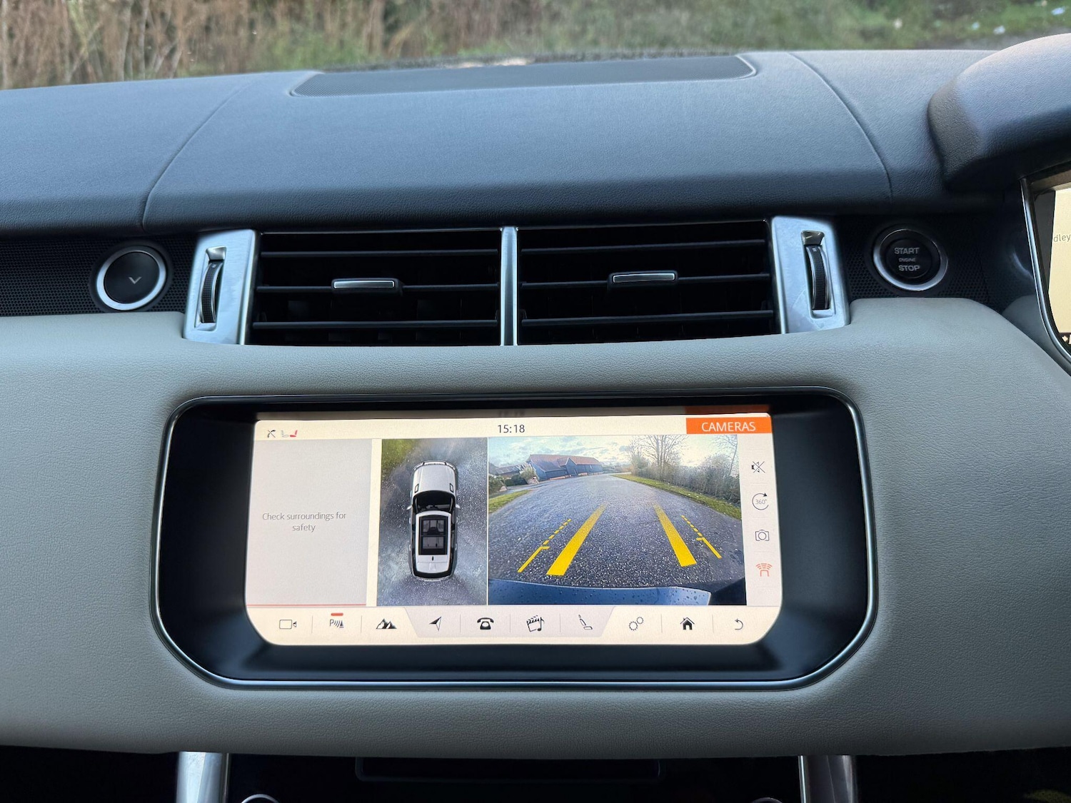 Used Land Rover Range Rover Sport 2017 for sale - 76839483: Photo 18