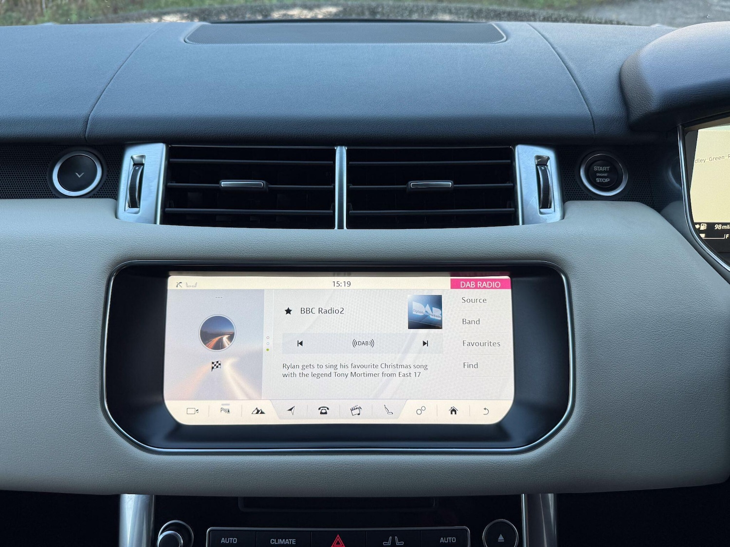 Used Land Rover Range Rover Sport 2017 for sale - 76839483: Photo 23