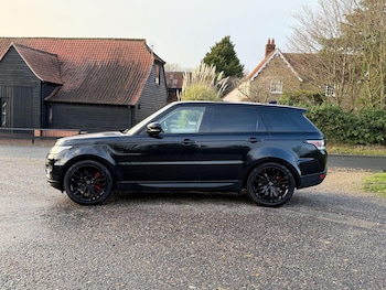 Used Land Rover Range Rover Sport 2017 for sale - 76839483: Photo