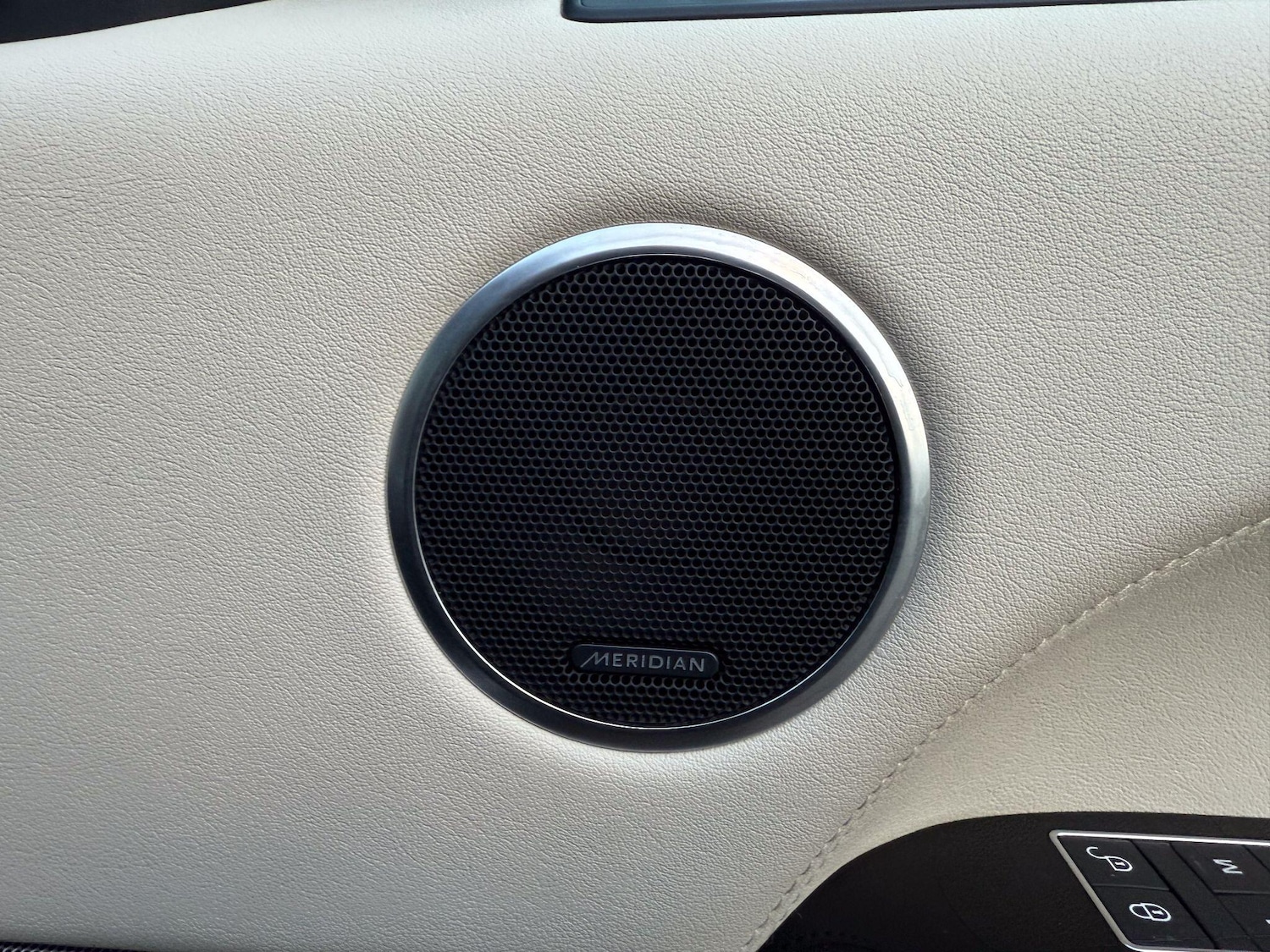 Used Land Rover Range Rover Sport 2017 for sale - 76839483: Photo 8