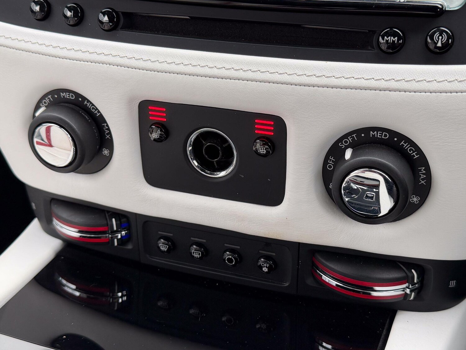 Used Rolls-Royce Silver Dawn 2017 for sale - 78033944: Photo 24