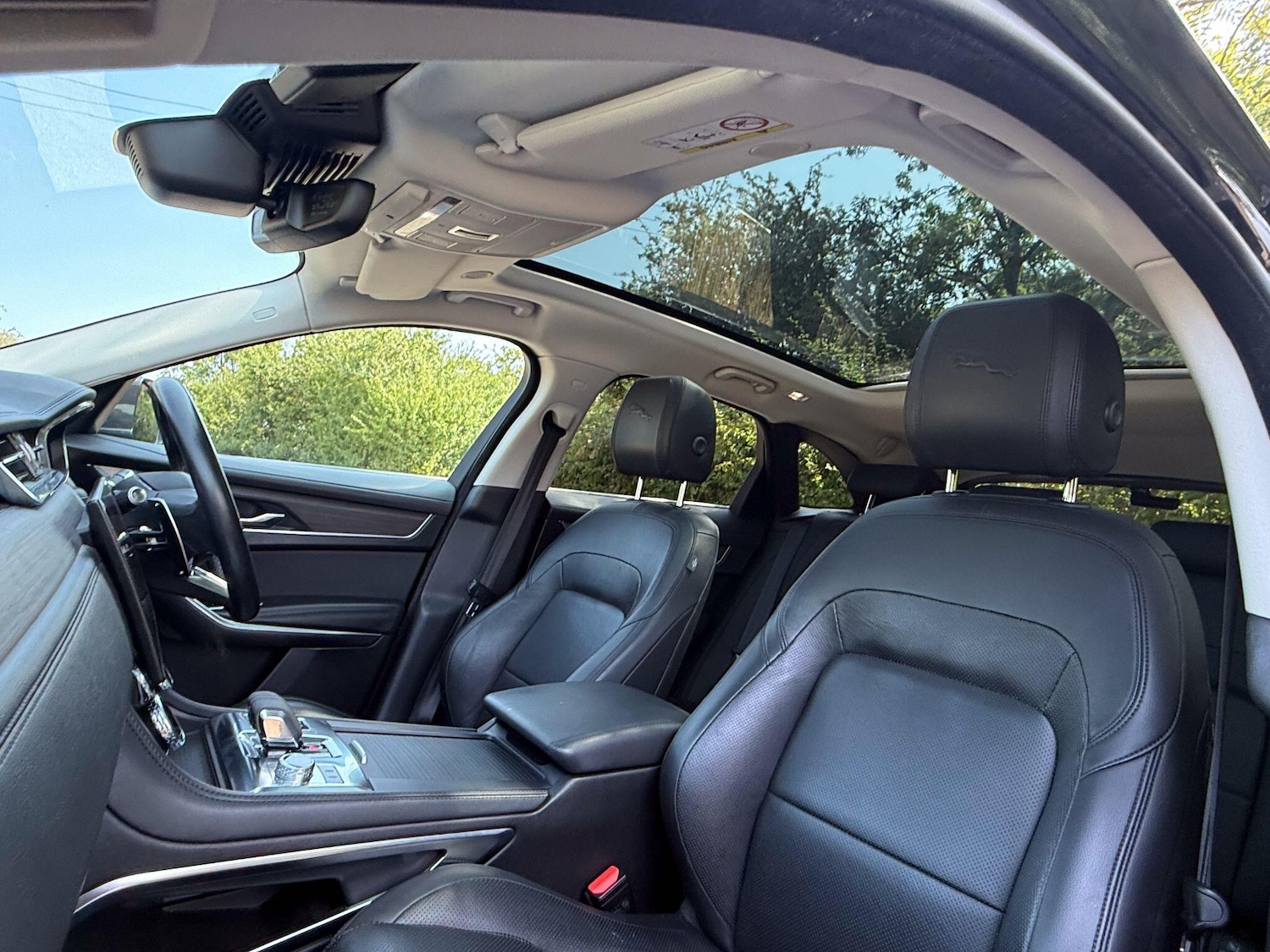 Used Jaguar F-Pace 2021 for sale - 76326748: Photo 11