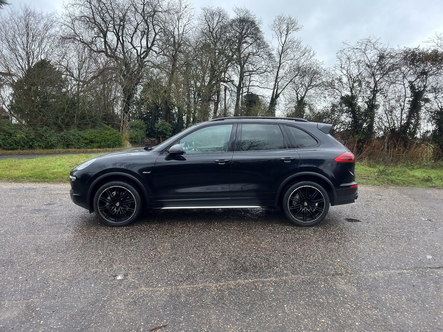 Used Porsche Cayenne 2015 for sale - 77144453: Photo 2