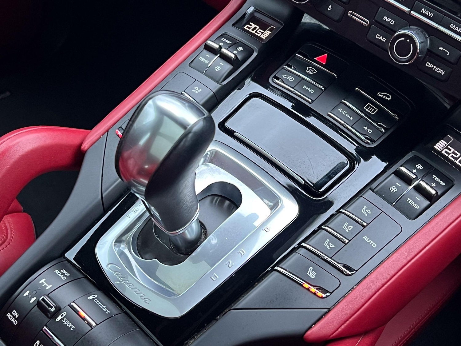 Used Porsche Cayenne 2015 for sale - 77144453: Photo 27