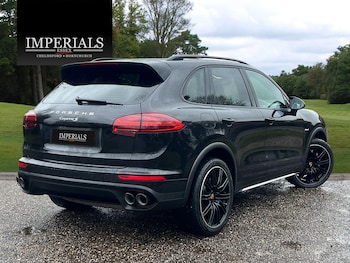 Used Porsche Cayenne 2015 for sale - 77144453: Photo