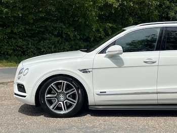 Used Bentley Bentayga 2018 for sale - 78751962: Photo