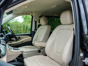 Used Mercedes-Benz V-Class 2025 for sale - 79766925: Photo