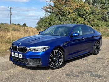 2018 (18) - M5 4dr DCT