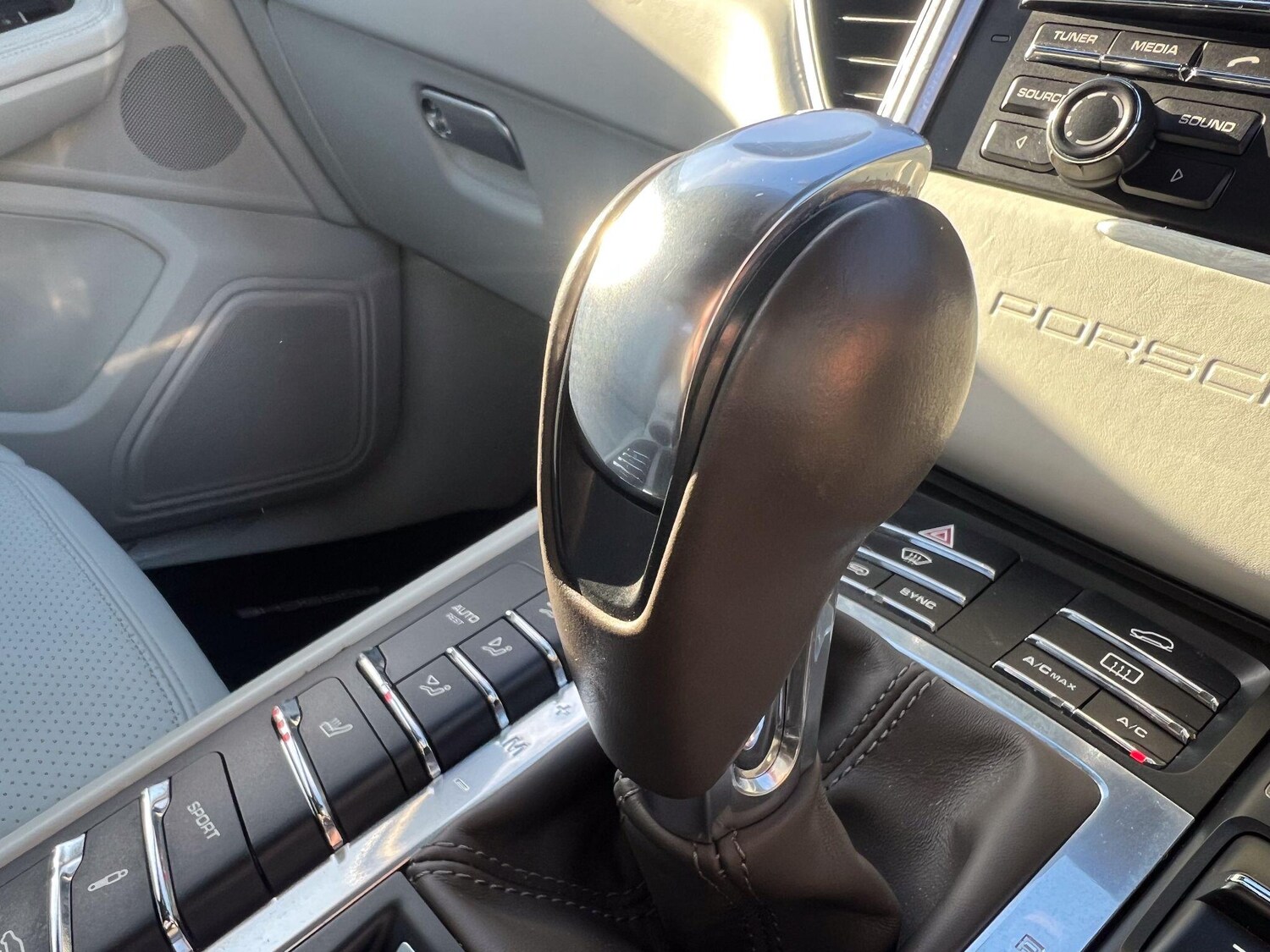 Used Porsche Macan for sale - 77345191: Photo 30