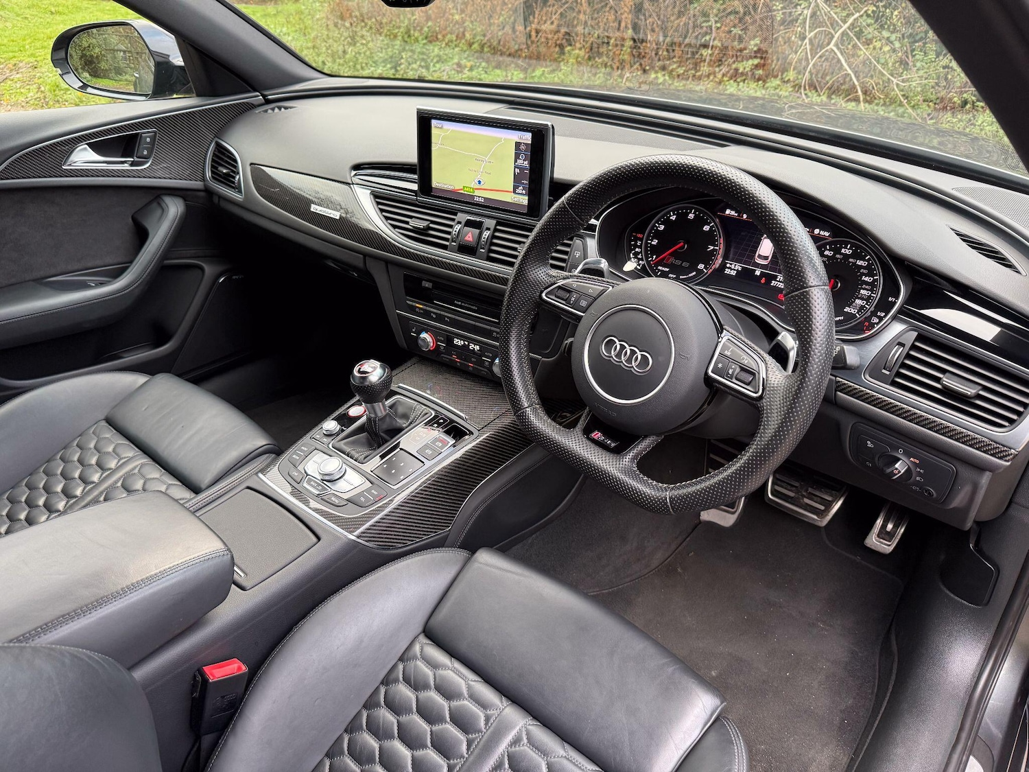 Used Audi RS6 Avant 2015 for sale - 76619941: Photo 16
