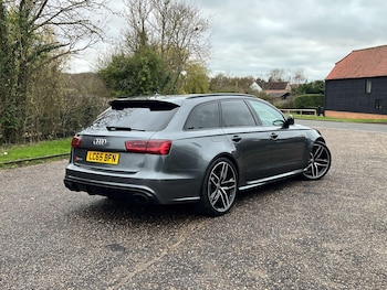 Used Audi RS6 Avant 2015 for sale - 76619941: Photo