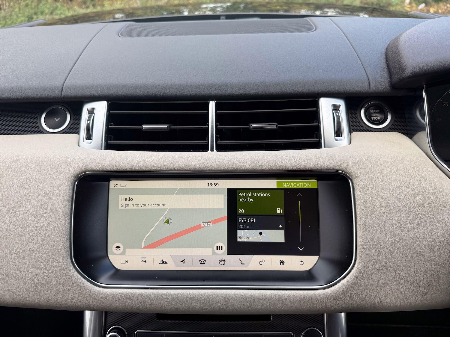 Used Land Rover Range Rover Sport 2017 for sale - 76381038: Photo 15