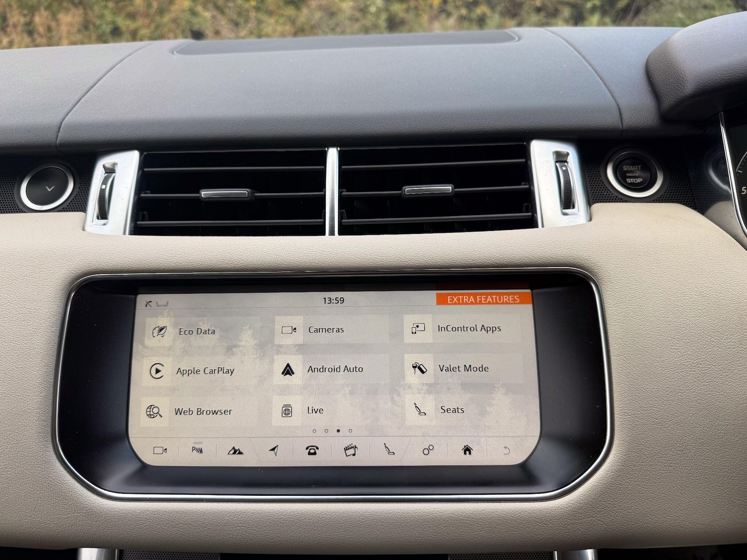 Used Land Rover Range Rover Sport 2017 for sale - 76381038: Photo 17