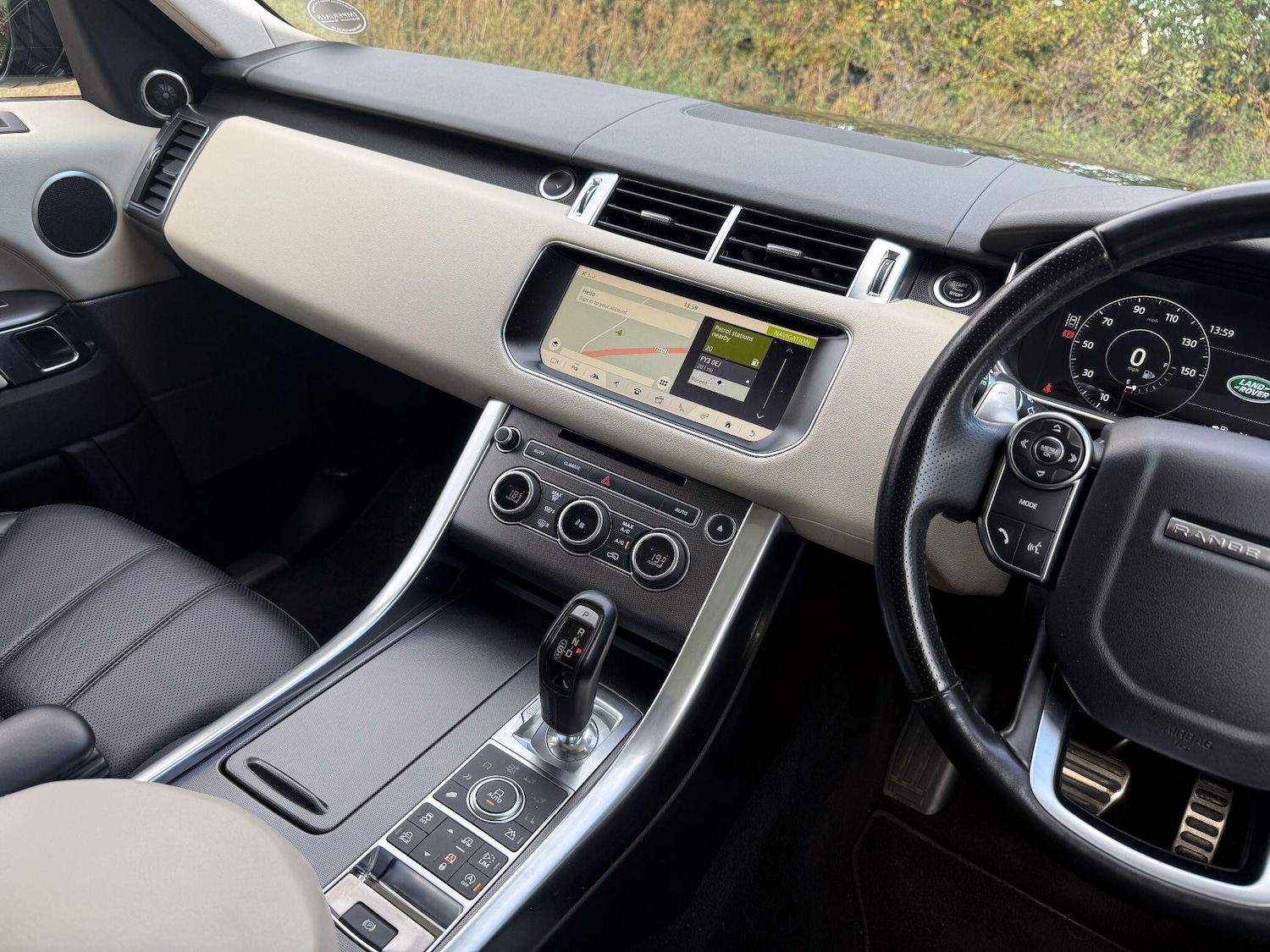 Used Land Rover Range Rover Sport 2017 for sale - 76381038: Photo 6