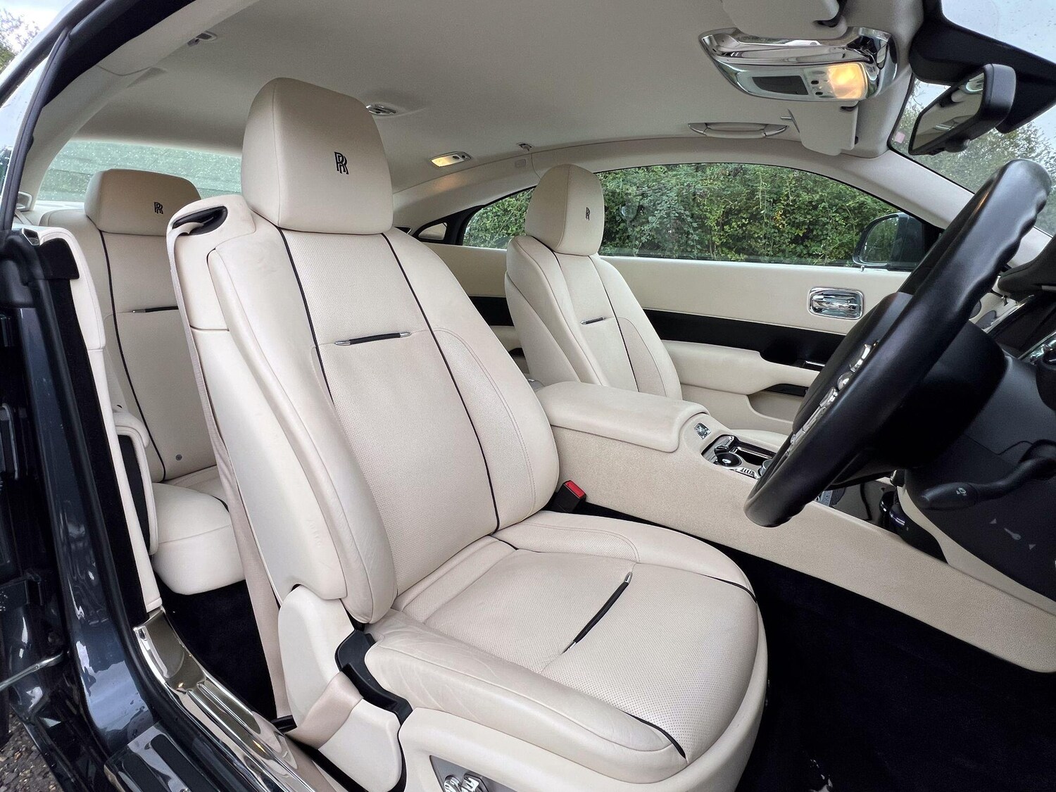 Used Rolls-Royce Wraith 2015 for sale - 75728876: Photo 18