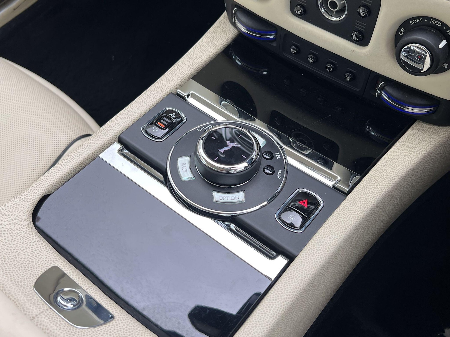 Used Rolls-Royce Wraith 2015 for sale - 75728876: Photo 32