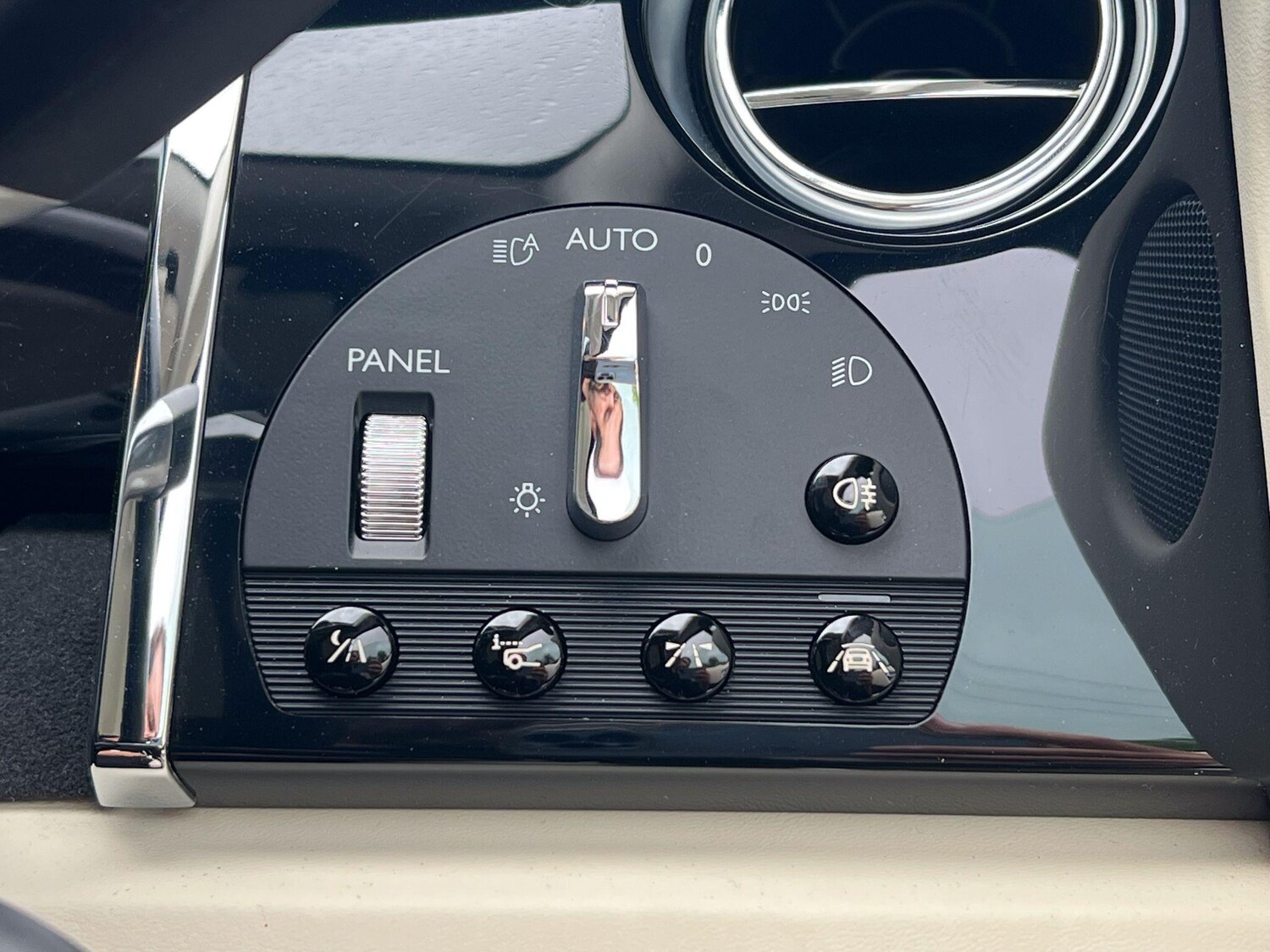 Used Rolls-Royce Wraith 2015 for sale - 75728876: Photo 34