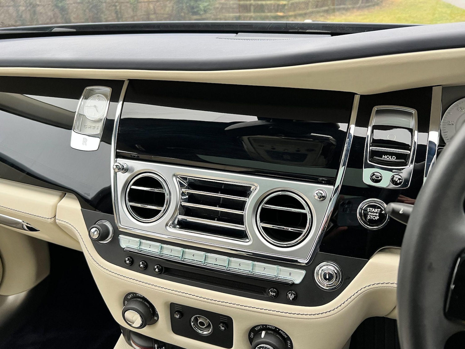 Used Rolls-Royce Ghost for sale - 76996031: Photo 24