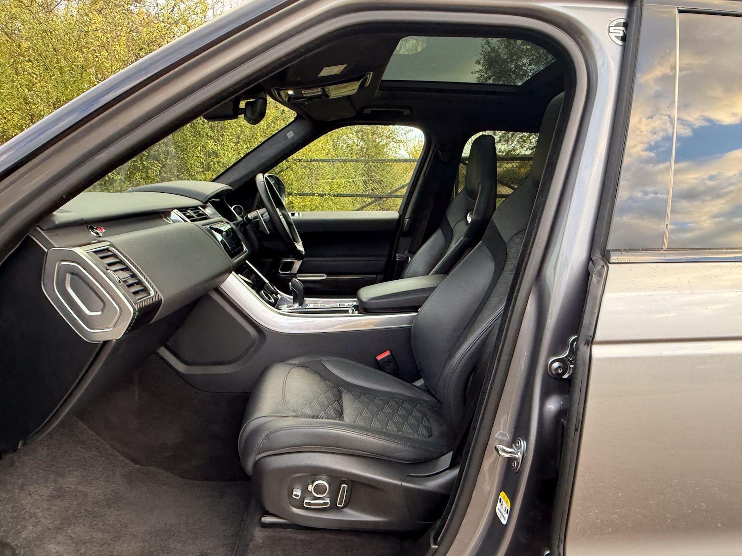 Used Land Rover Range Rover Sport 2020 for sale - 76380511: Photo 3