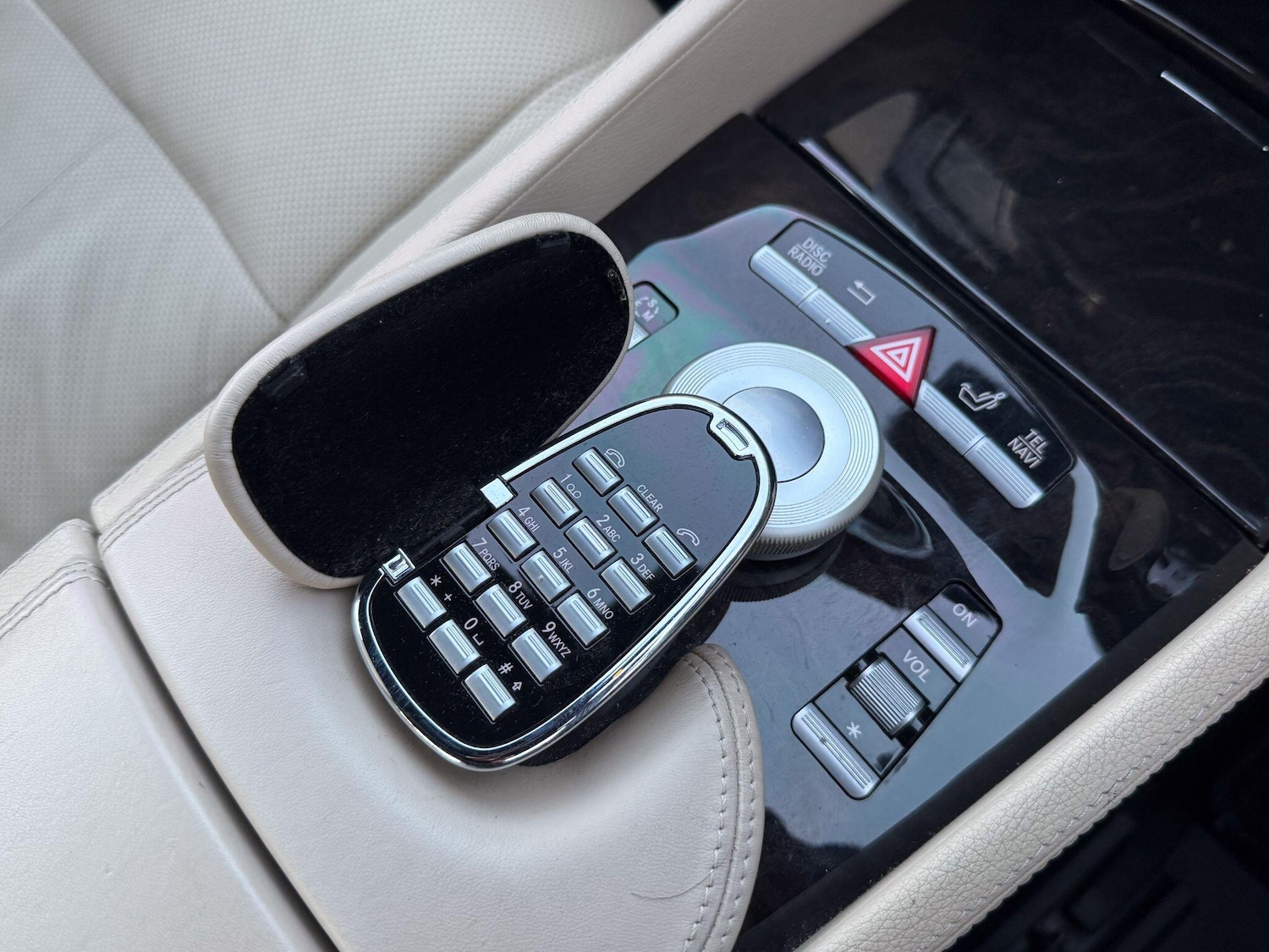 Used Mercedes-Benz CL 2014 for sale - 76644950: Photo 23