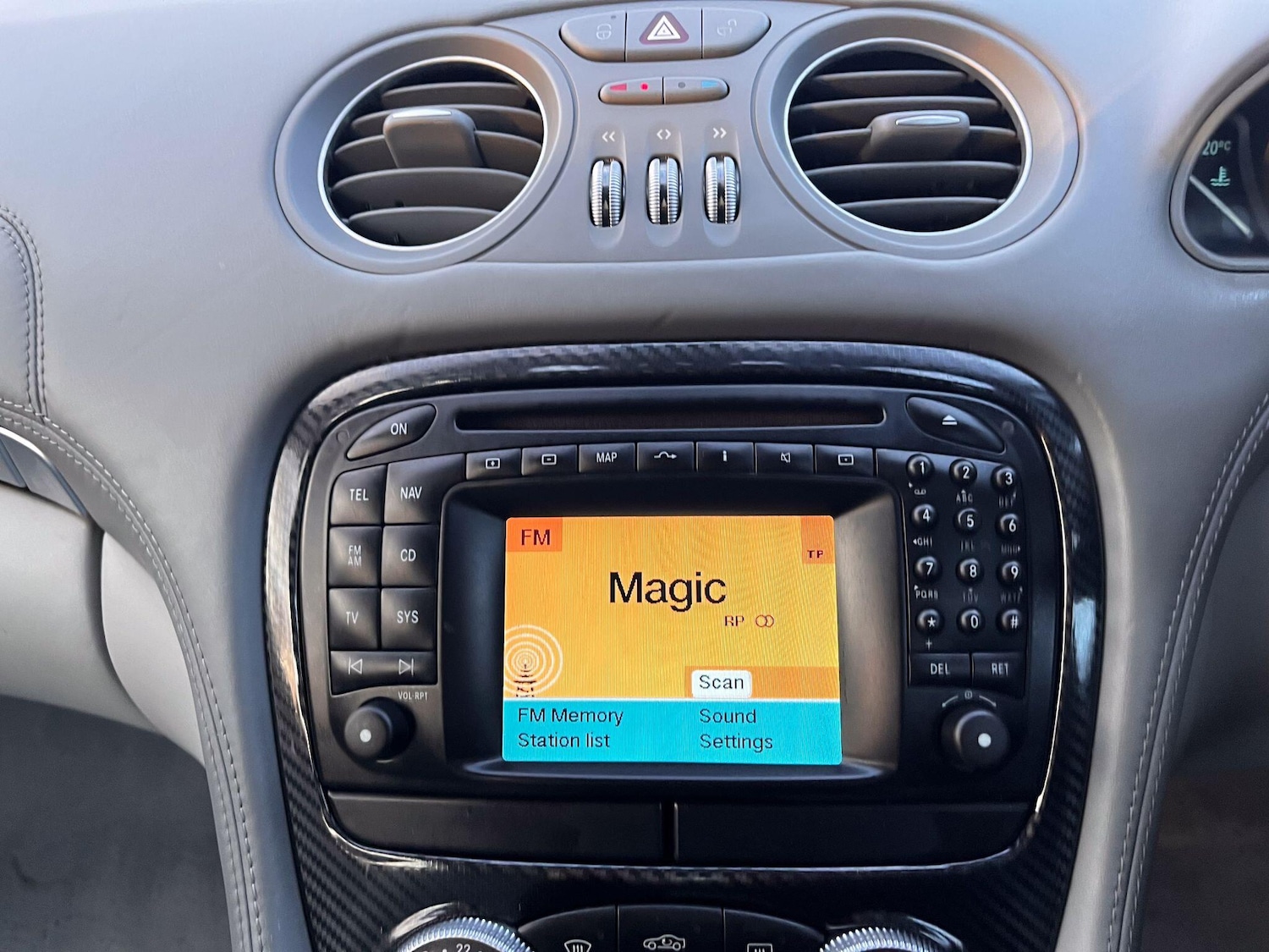 Used Mercedes-Benz SL 2003 for sale - 77143239: Photo 16