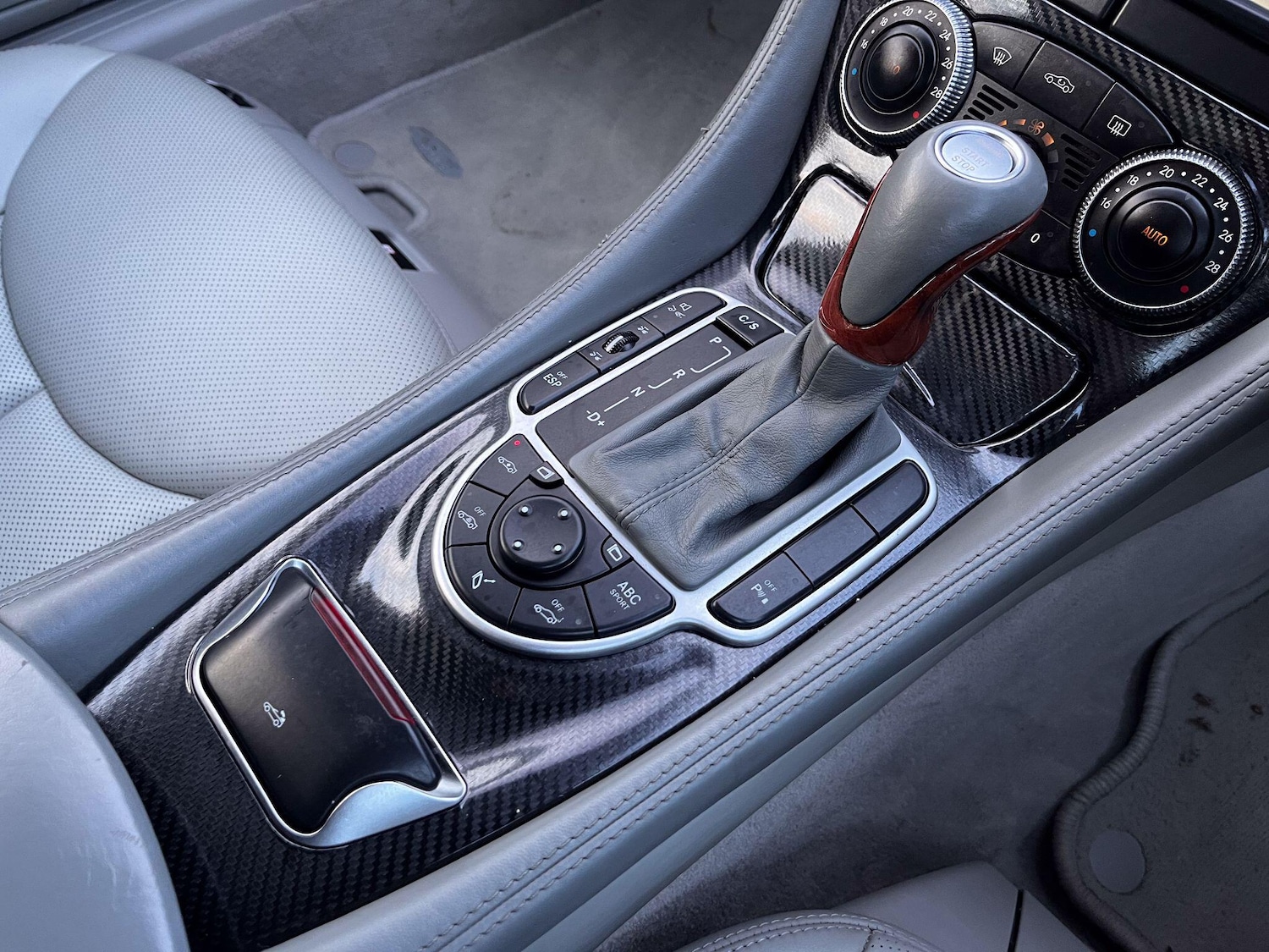 Used Mercedes-Benz SL 2003 for sale - 77143239: Photo 17