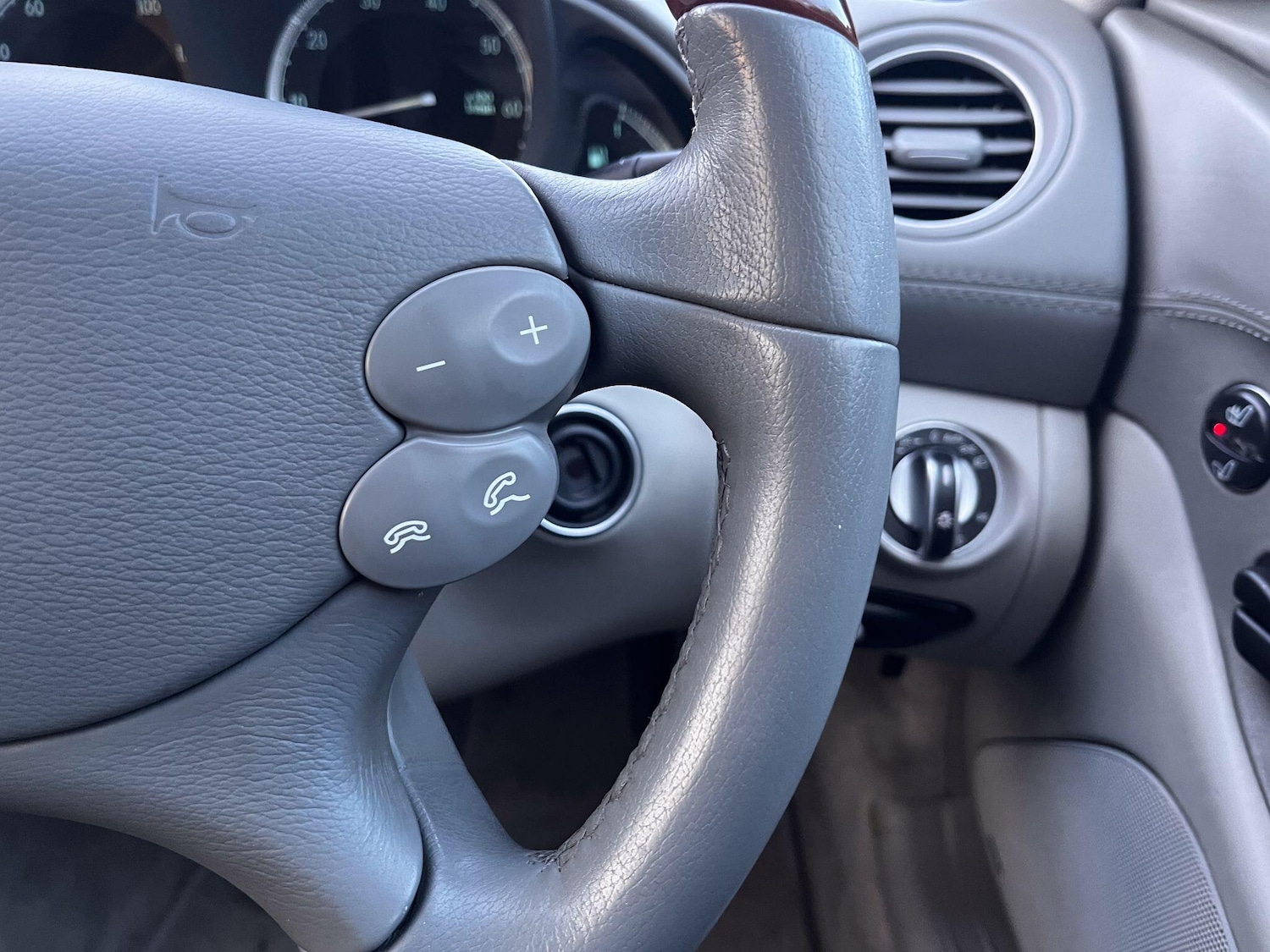 Used Mercedes-Benz SL 2003 for sale - 77143239: Photo 22