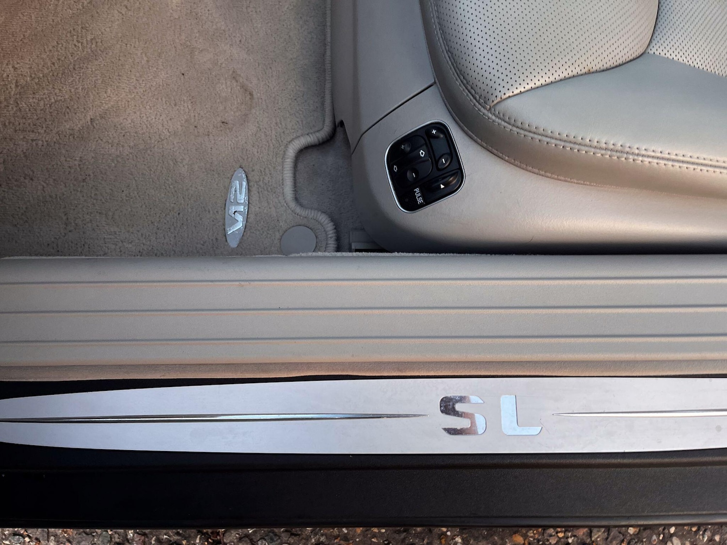 Used Mercedes-Benz SL 2003 for sale - 77143239: Photo 23