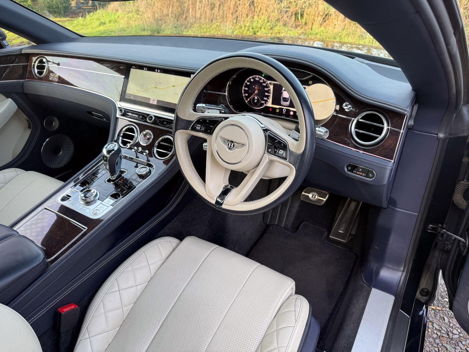 Used Bentley Continental 2018 for sale - 76926813: Photo 12