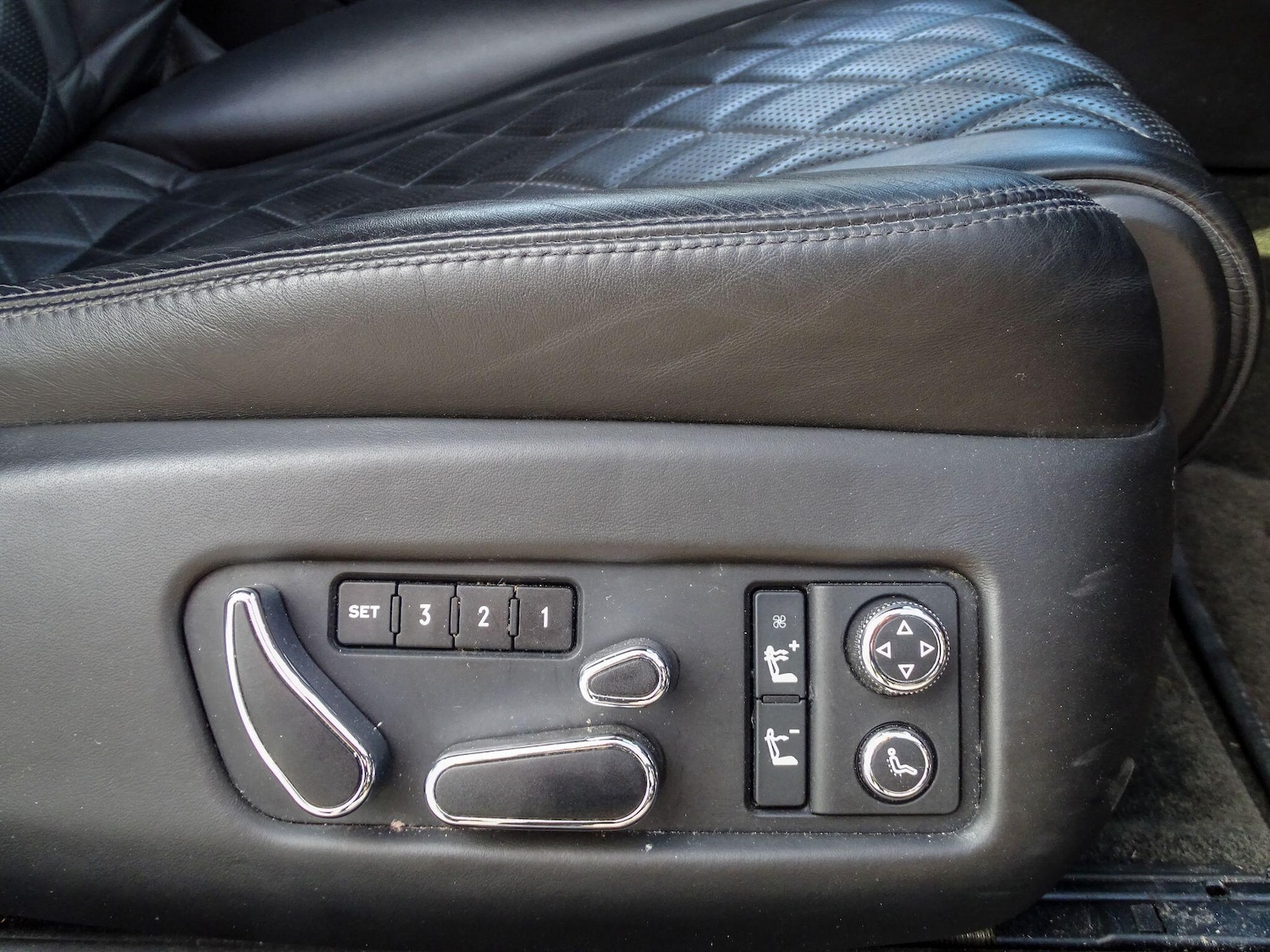 Used Bentley Continental 2017 for sale - 76136754: Photo 15
