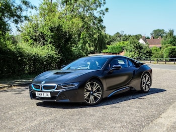 Used BMW i8 2018 for sale - 79157759: Photo