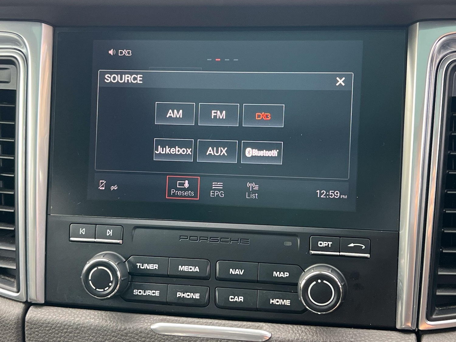 Used Porsche Macan 2017 for sale - 76499562: Photo 30