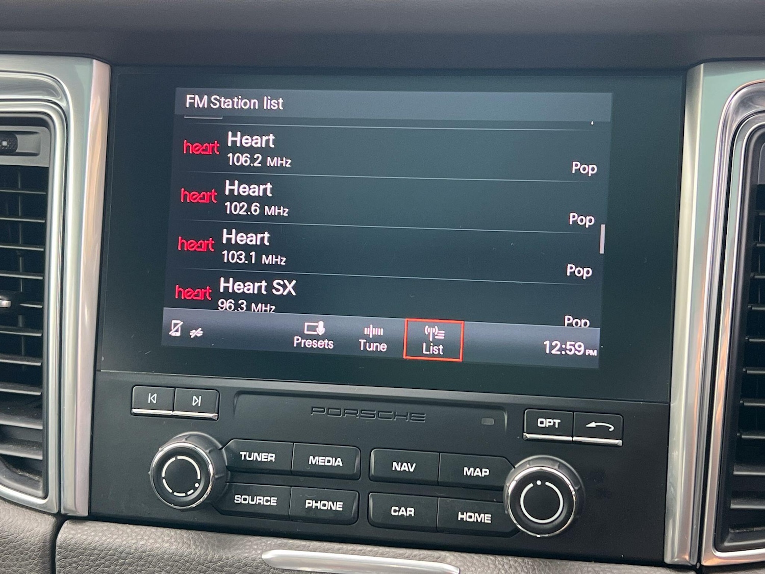 Used Porsche Macan 2017 for sale - 76499562: Photo 31