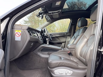 Used Porsche Macan 2017 for sale - 76499562: Photo