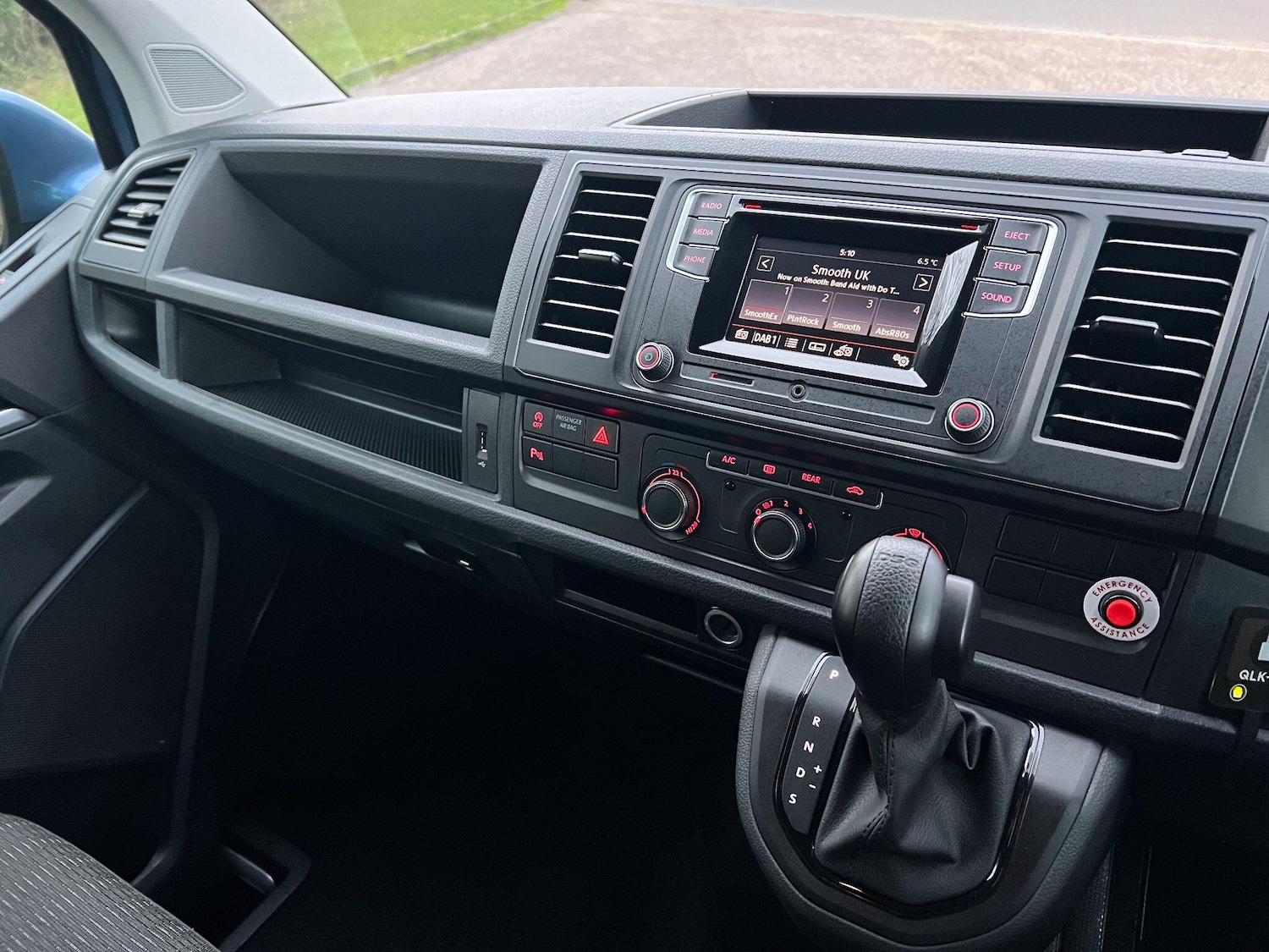 Used Volkswagen Transporter Shuttle 2018 for sale - 76613006: Photo 30